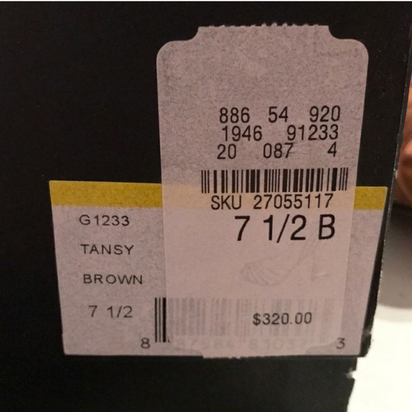 L.A.M.B. leather peep toe heel - Picture 4 of 5